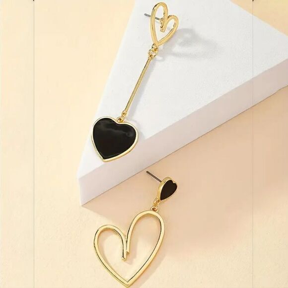 Four Hearts 10K Gold Plated Earrings Trendy Asymmetrical Lover Dangle Earrings - Picture 5 of 6